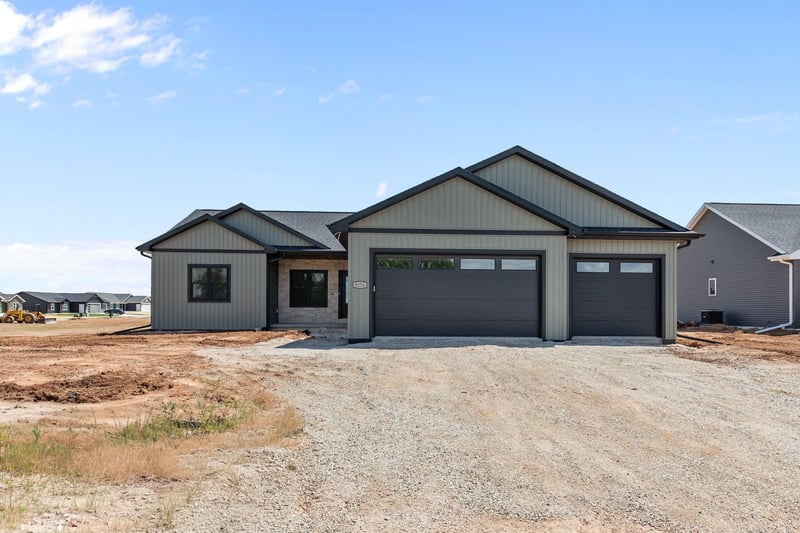 N9274 Homestead Ln, Appleton, WI 54915