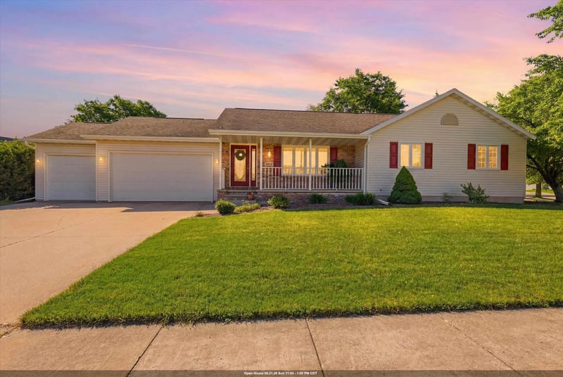 513 Frances St, Kaukauna, WI 54130