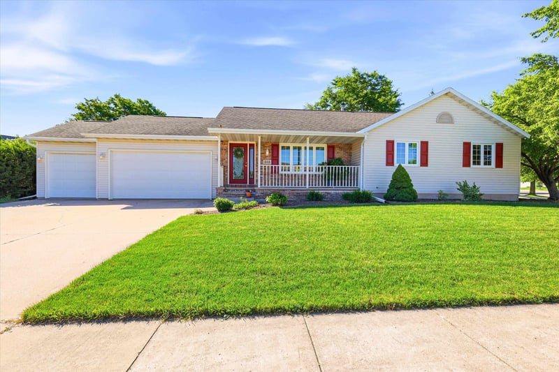 513 Frances St, Kaukauna, WI 54130