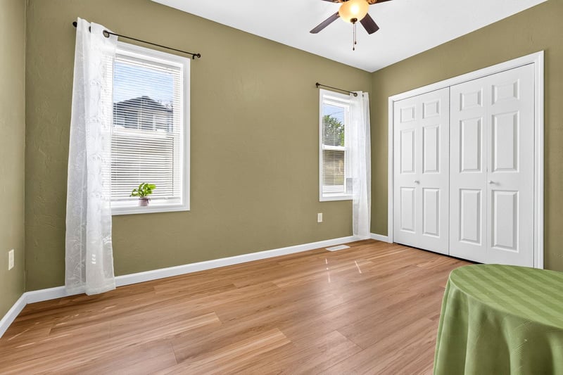831 Baird St, Green Bay, WI 54301