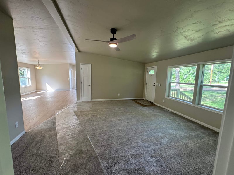 W5043 Hiawatha Ct, Shawano, WI 54166