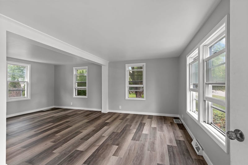 1858 Eastman Ave, Green Bay, WI 54302