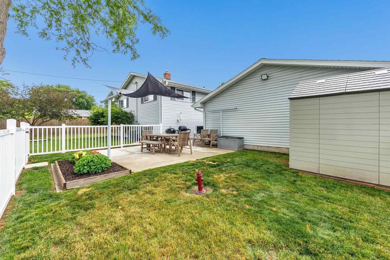 2400 Ridge Rd, Green Bay, WI 54304