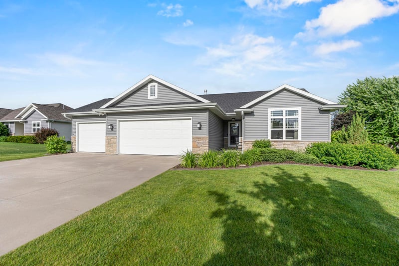 N2334 Heavenly Dr, Greenville, WI 54942