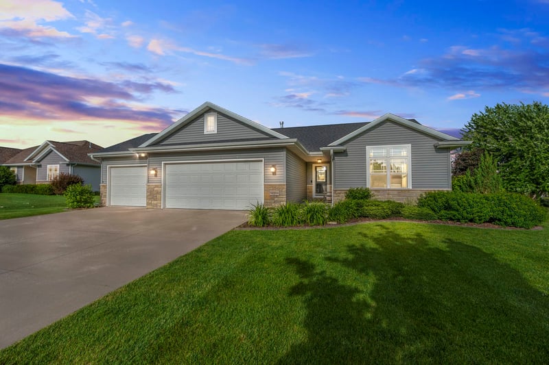 N2334 Heavenly Dr, Greenville, WI 54942
