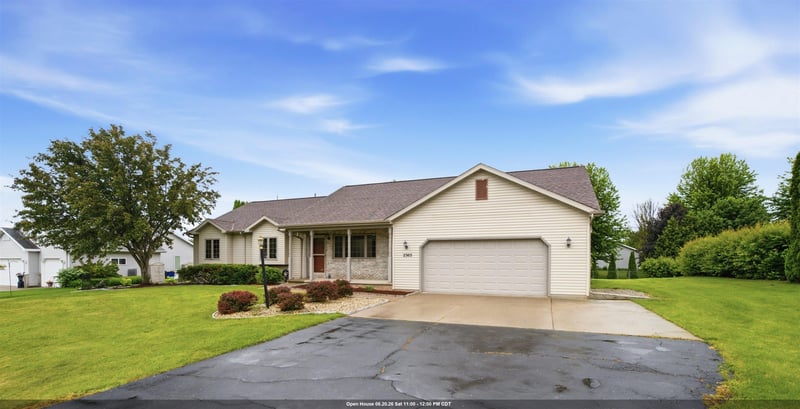 W2303 St Germaine Ct, Appleton, WI 54915