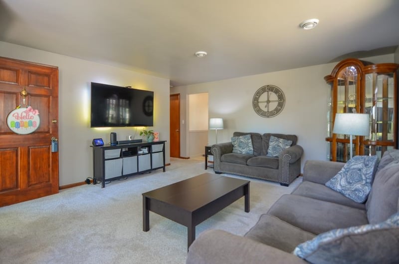 614 Karl St, Green Bay, WI 54301