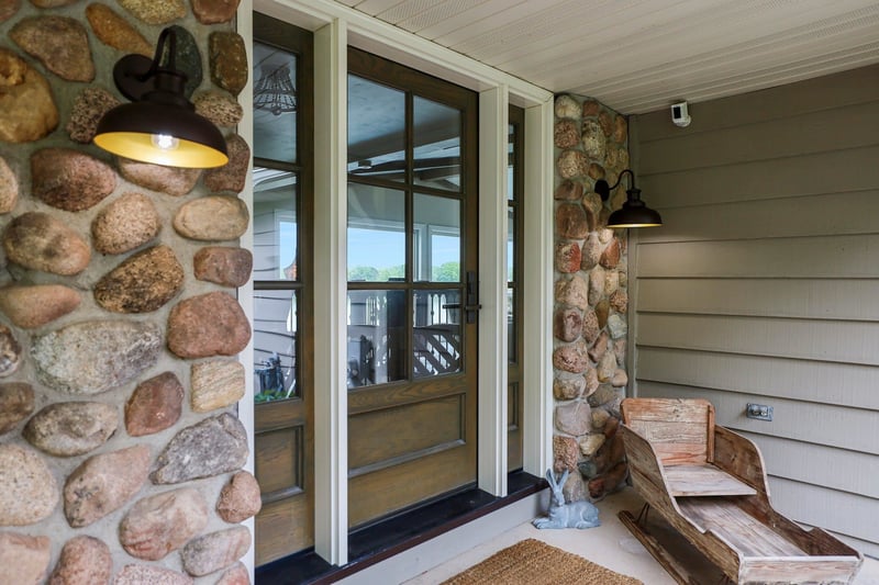2281 Lost Dauphin Rd, De Pere, WI 54115-9164