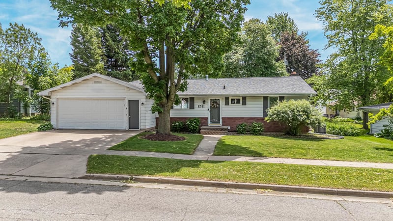 1511 Lindbergh St, Appleton, WI 54914