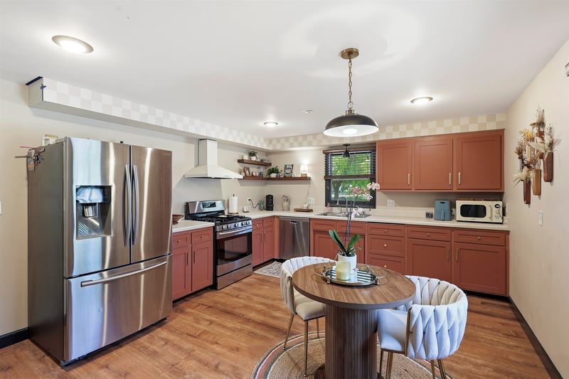 229 Paul Dr, Kimberly, WI 54136-1221