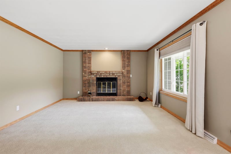 2900 Lourdes Dr, Appleton, WI 54915-3935