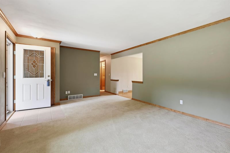 2900 Lourdes Dr, Appleton, WI 54915-3935