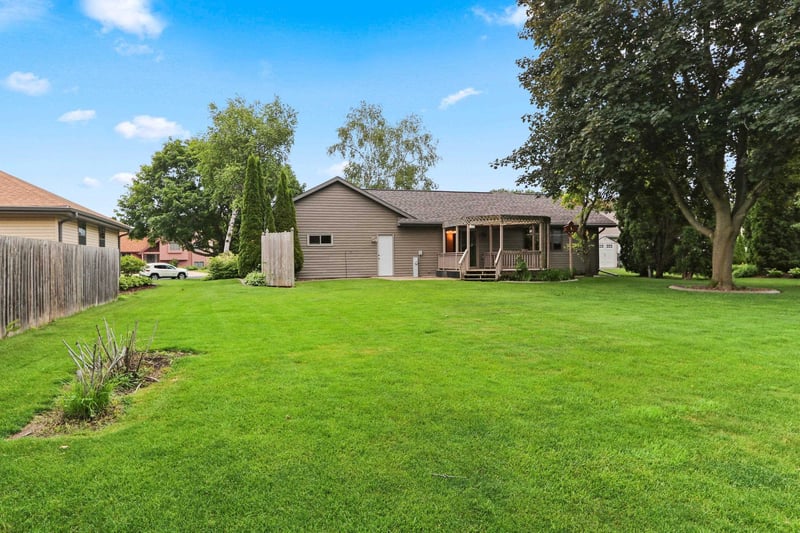 28 Greves Ct, Appleton, WI 54914