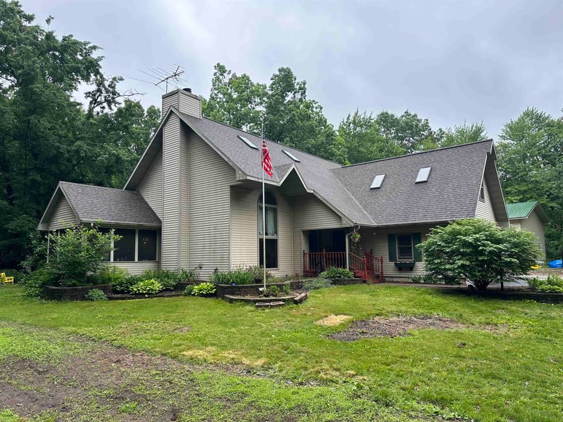 6868 Oconto River Shores Ln, Oconto Falls, WI 54154