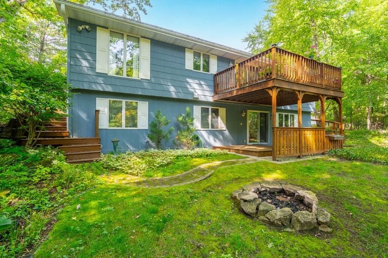 872 Winding Trl, Oneida, WI 54155-9170