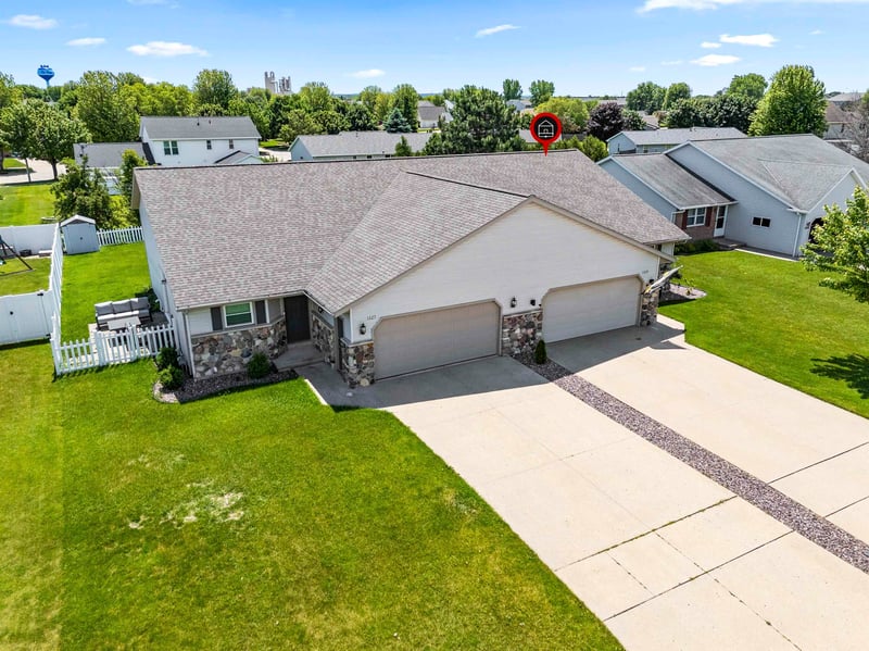 1329 Franco Ct #2, De Pere, WI 54115-3816