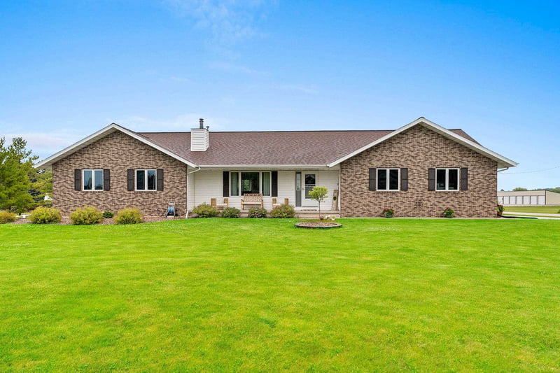 5865 Clover Valley Dr, New Franken, WI 54229