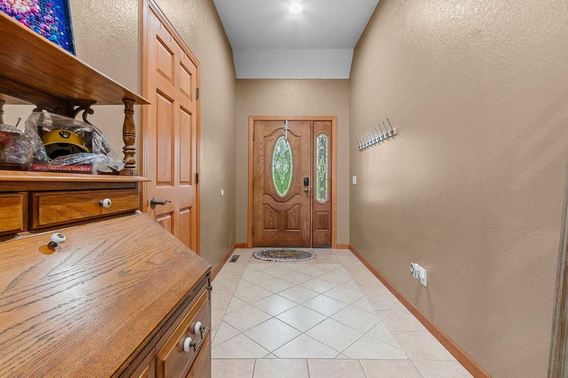 N5795 Edgewood Rd, Shawano, WI 54166