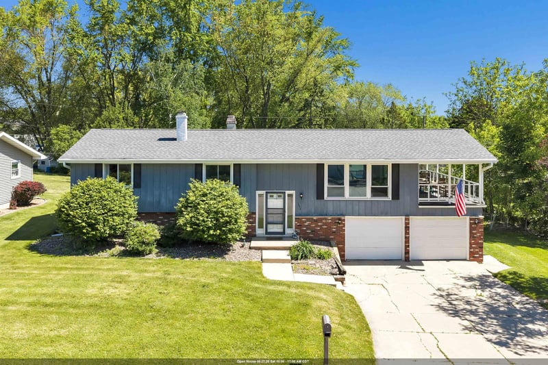 1602 Bruce Ln, Green Bay, WI 54304