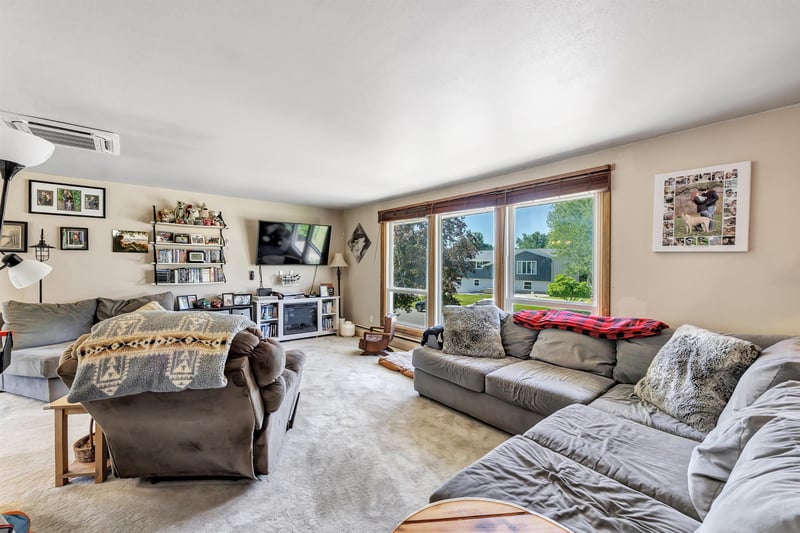 1602 Bruce St, Green Bay, WI 54304