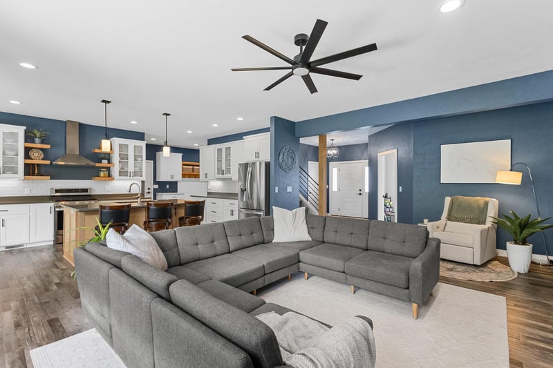 W6018 Ryford St, Menasha, WI 54952