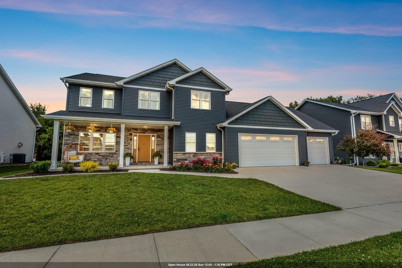 W6018 Ryford St, Menasha, WI 54952