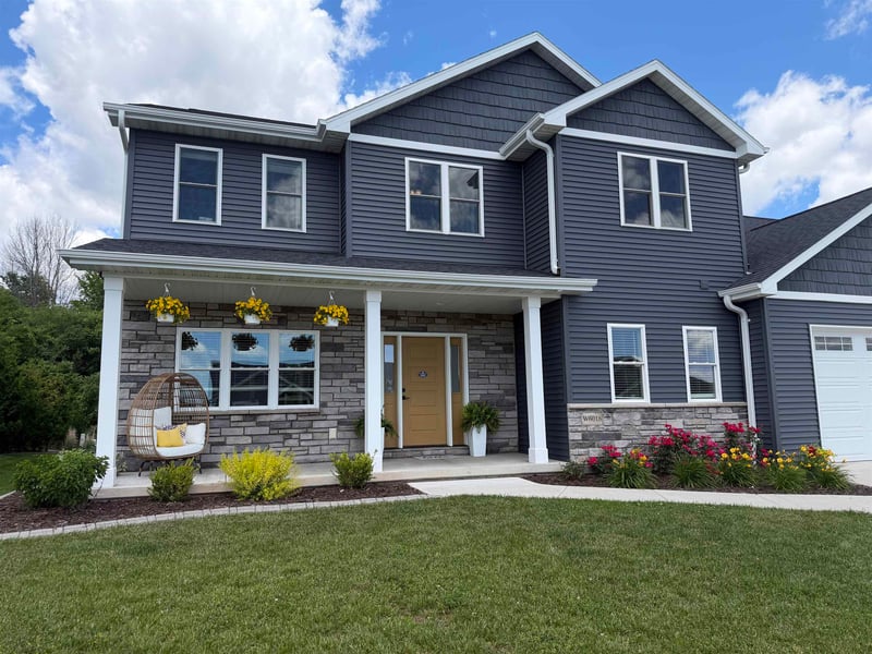 W6018 Ryford St, Menasha, WI 54952