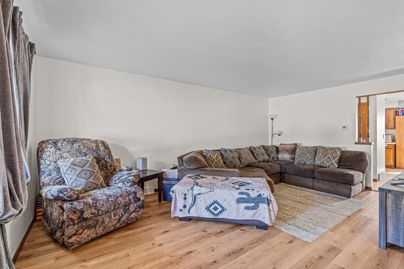 706 Hawthorne Dr, Appleton, WI 54915
