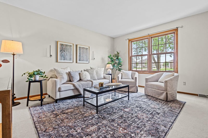 1012 Pendleton Rd, Neenah, WI 54956