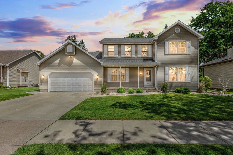 1012 Pendleton Rd, Neenah, WI 54956
