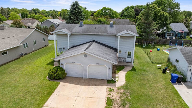 1633 Weiland Ln, Appleton, WI 54914
