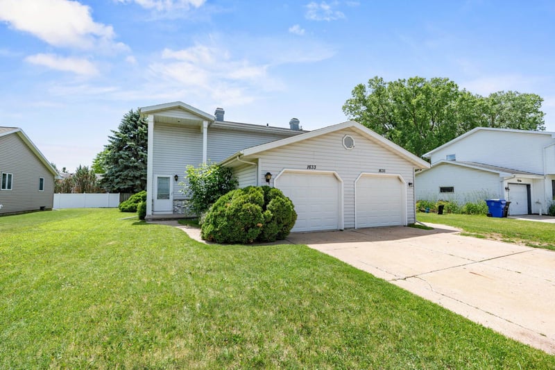 1633 Weiland Ln, Appleton, WI 54914