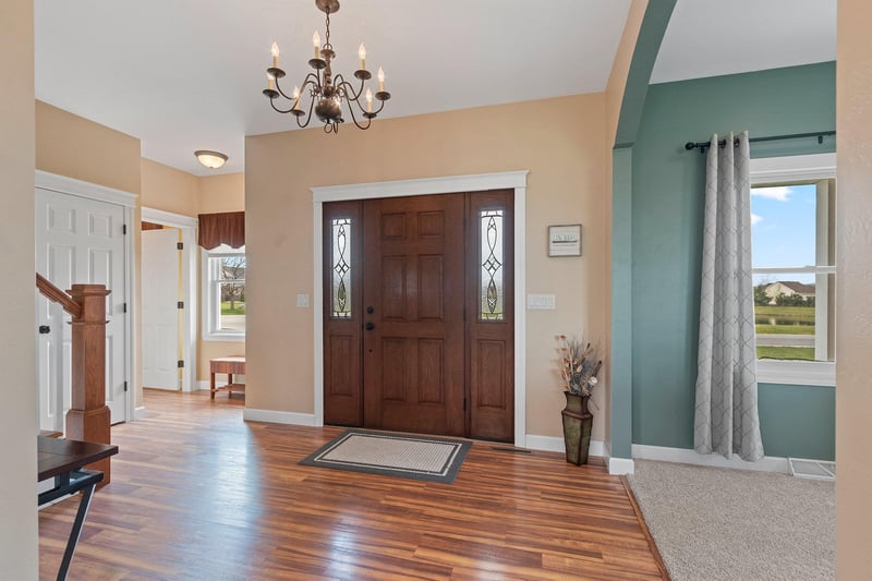 N1203 South Creek Dr, Greenville, WI 54942