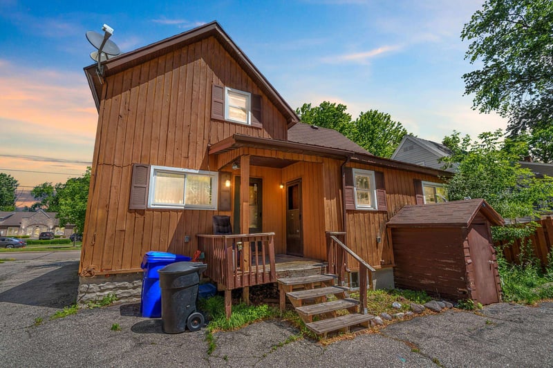1427 W College Ave, Appleton, WI 54914