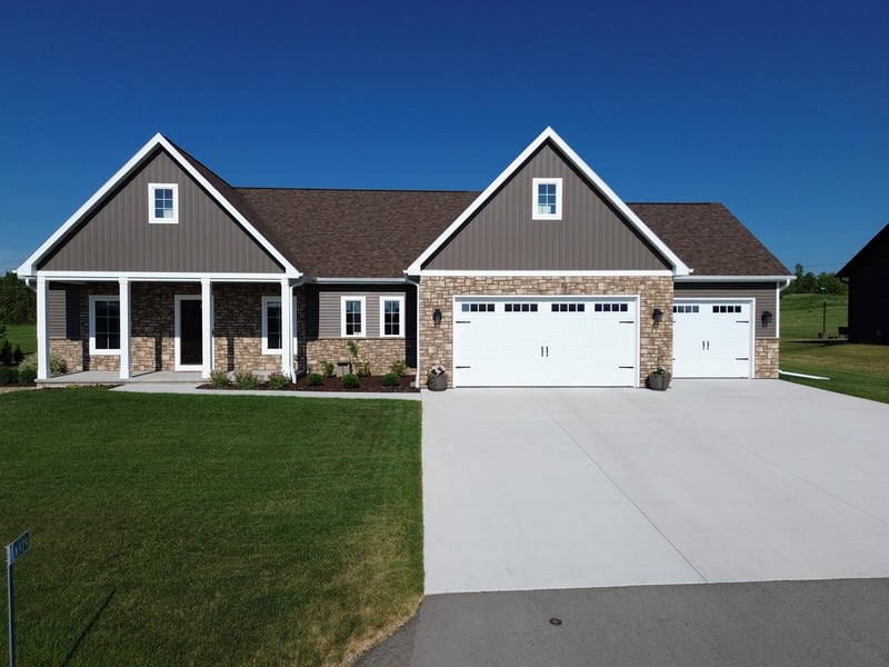 N929 Quarry Rim Rd, Hortonville, WI 54944