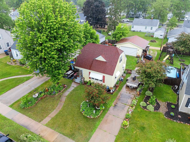 936 S Sawyer St, Shawano, WI 54166