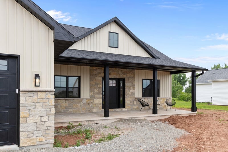 N1298 Meadow Park Dr, Greenville, WI 54942