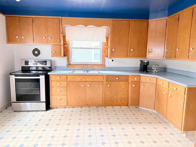 619 Byrd St, Appleton, WI 54911