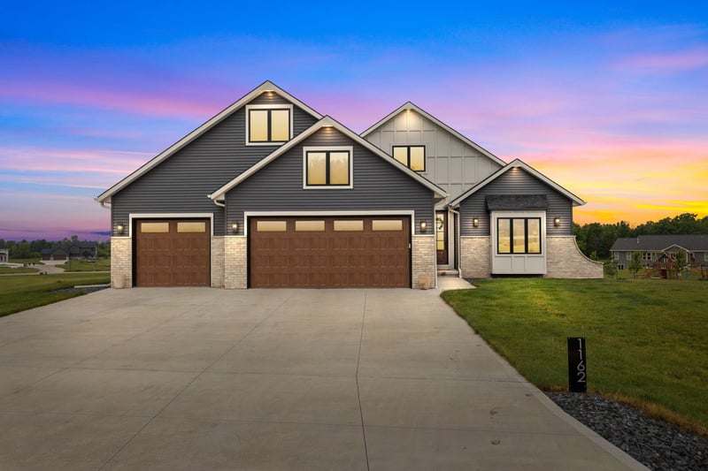 1162 Cleggs Ln, Hortonville, WI 54944