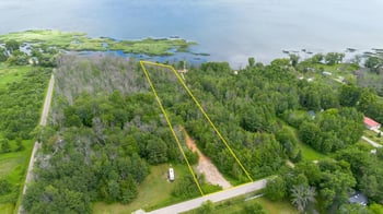5372 County Road N #4, Oconto, WI 54153
