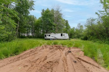 5372 County Road N #4, Oconto, WI 54153