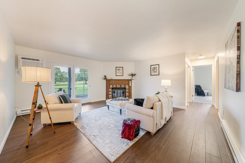 2510 Village Ln #A, Oshkosh, WI 54904