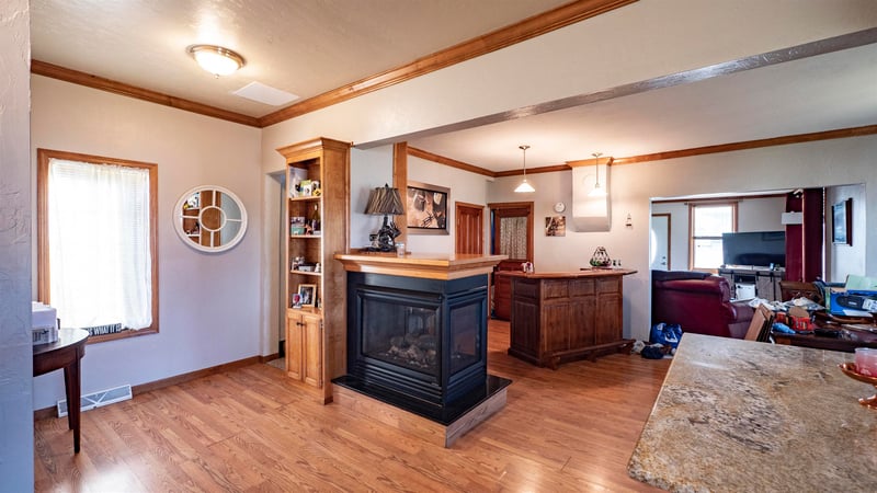 103 Warrington Ave, Cecil, WI 54111