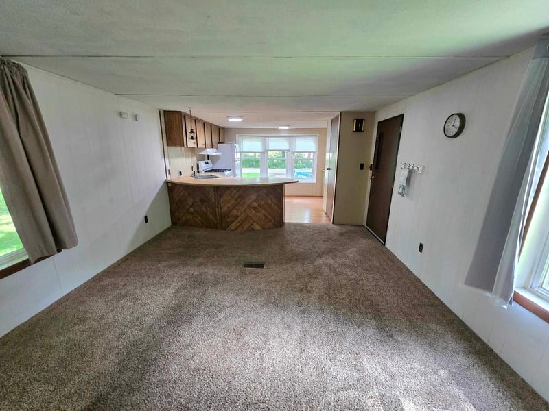 W5120 Shady Ln, Shawano, WI 54166-6816
