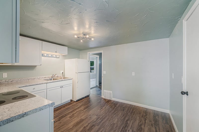 524 3rd St, Menasha, WI 54952-2314