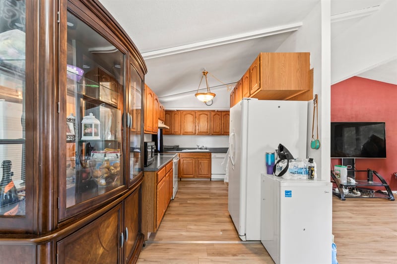 1602 Thornton Dr, Oshkosh, WI 54904
