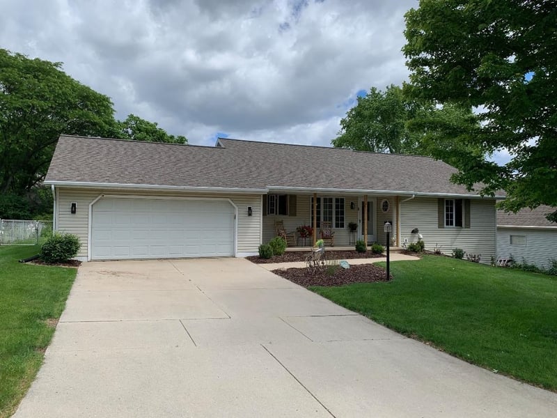 2638 Red Fern Ln, Green Bay, WI 54304-1817