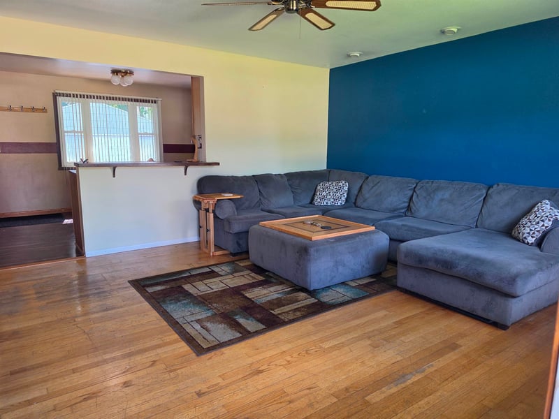 2404 Gmeiner Rd, Appleton, WI 54915-7275