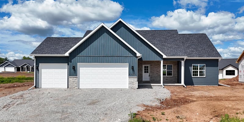 8329 Marlo Ave, Neenah, WI 54956