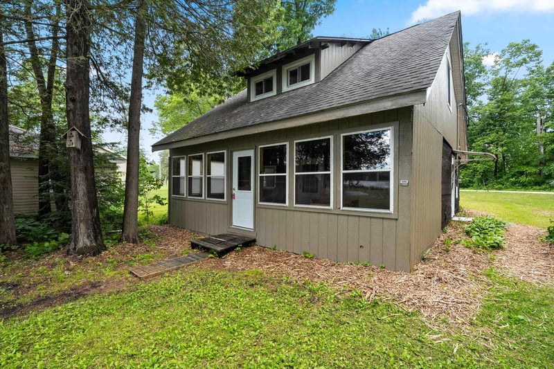 10882 Wescott Lake Rd, Pound, WI 54161